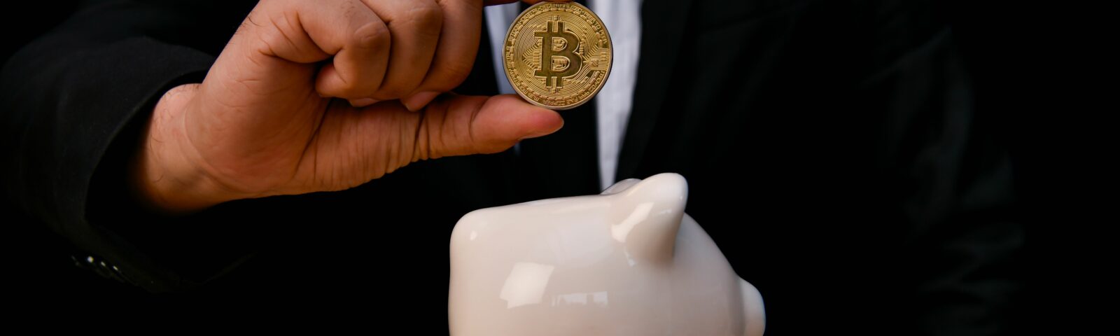 Sobre Bitcoin, Empresas de Fintech e o Direito Básico a uma Conta Bancária