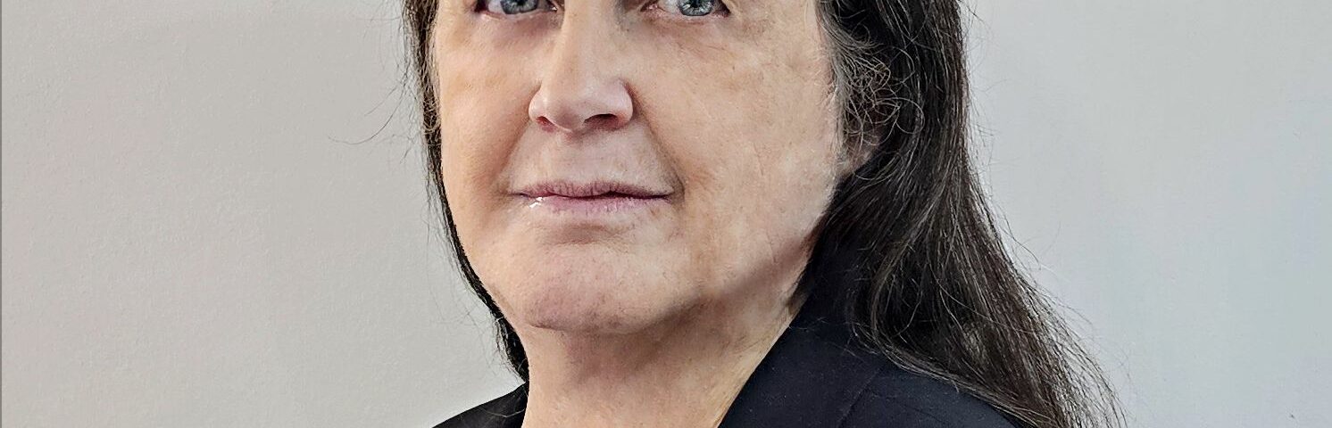 Osnat Nitay, Advogada